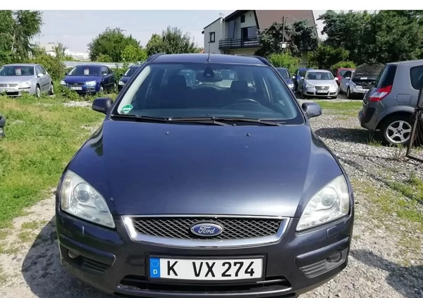 Ford Focus cena 7500 przebieg: 217000, rok produkcji 2006 z Jarosław małe 67